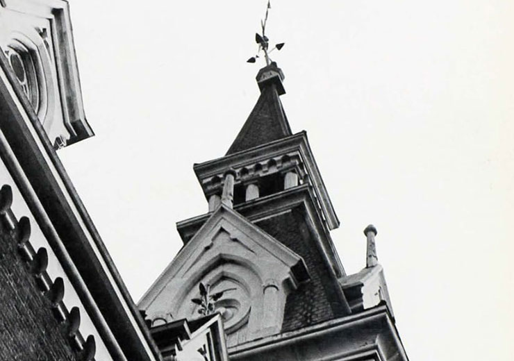 Photo of a building on the Mercer campus